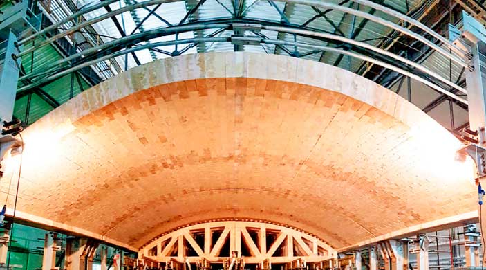 Reconstrucción de un horno refractario para Saint Gobain